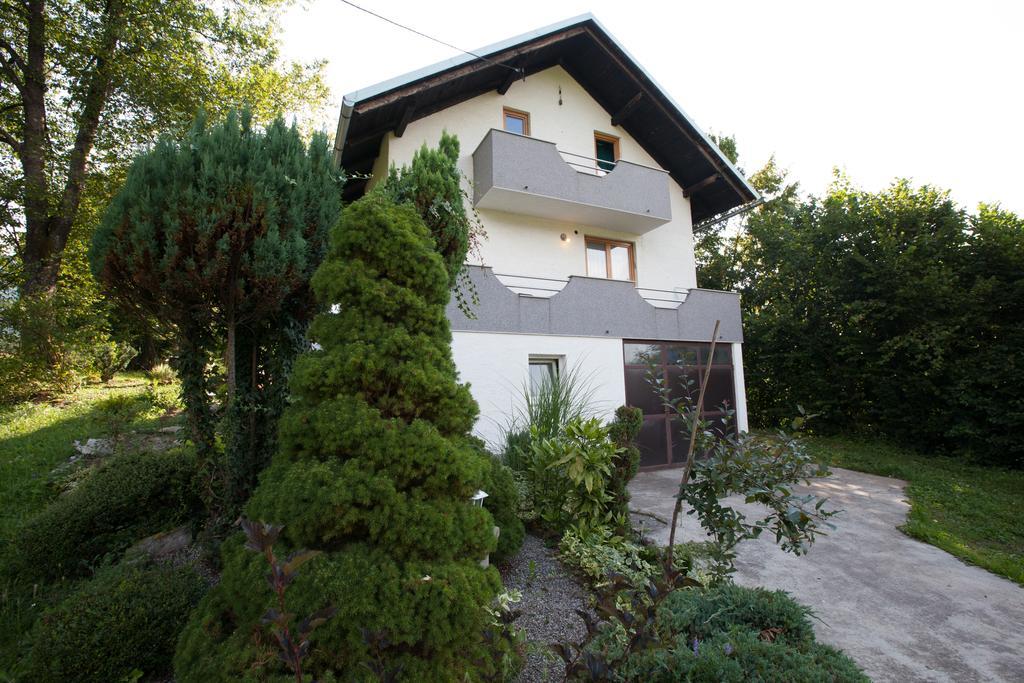 Holiday Home Tin Огулин Экстерьер фото